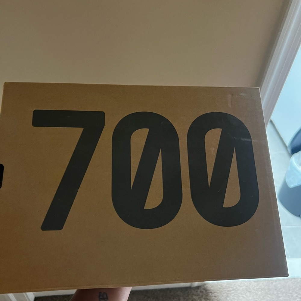 Yeezy 700